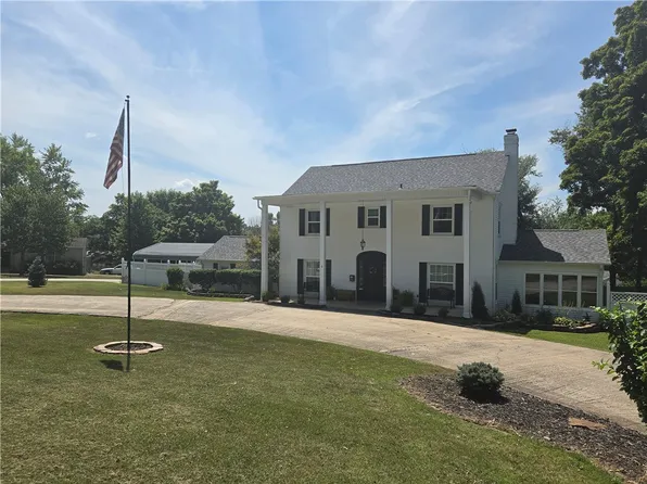 8 Westwood Dr, Harrison, AR 72601