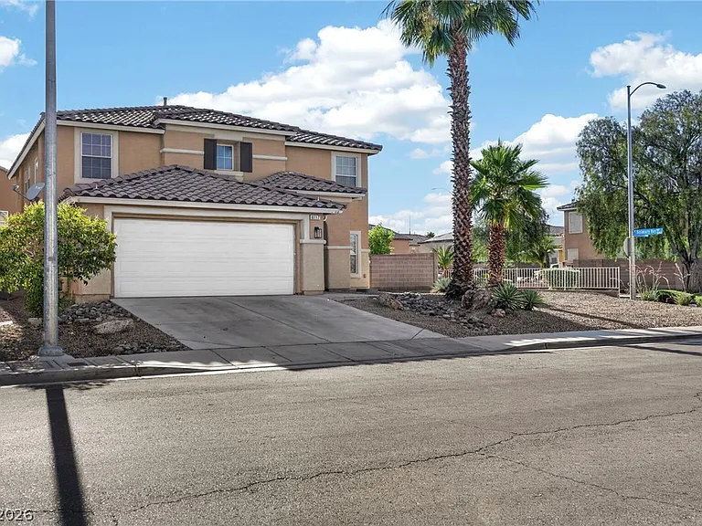 6117 Brenneman St — Photo 3