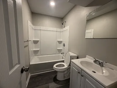 611 Ewing Avenueapt #A — Photo 11