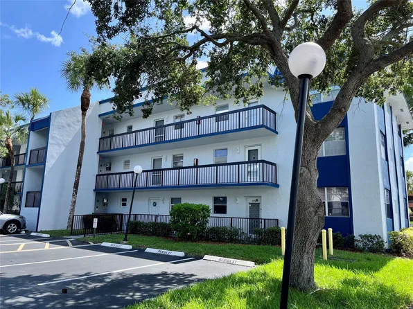 3140 Holiday Springs Boulevard #202, Pompano Beach, FL 33063