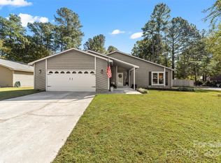 10915 Coachman Cir, Charlotte, NC 28277