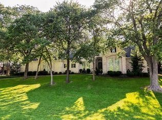 108 Winding Oak Ln N, Burleson, TX 76028