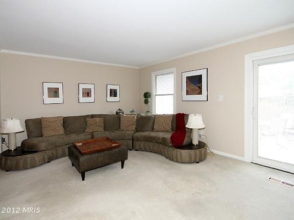 3rd image of 4434 Airlie Way