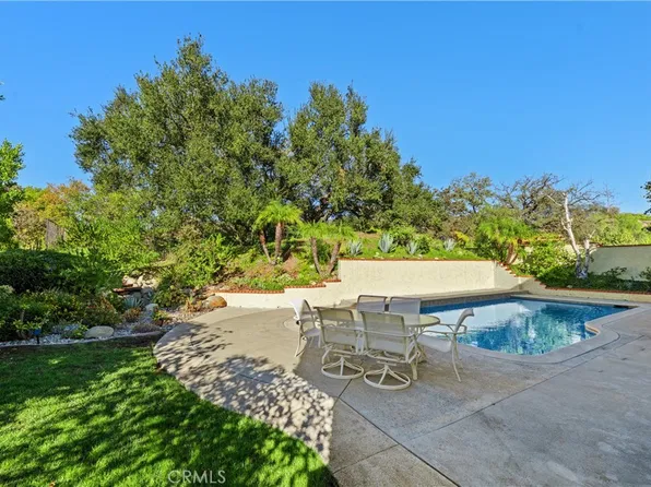 234 Fox Ridge Dr, Thousand Oaks, CA 91361