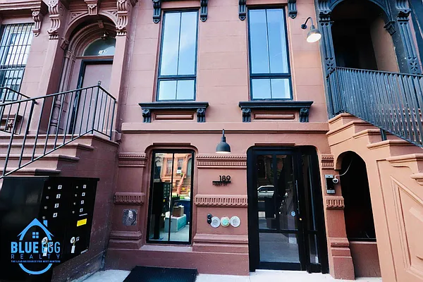 Rented by Blue Egg Realty Corp | media 26