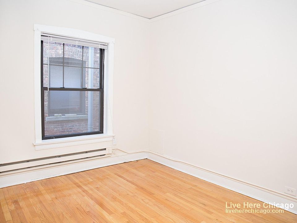 1st image of 1300 Oak Ave