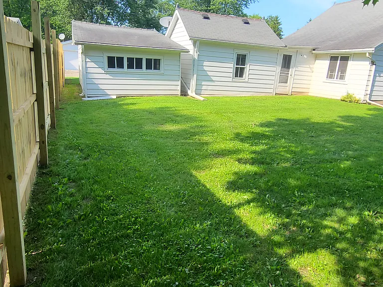 2653 S Mayfield Rd — Photo 5