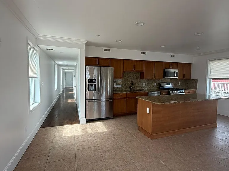 Crescent 375 Investment LLC — Photo 20