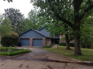 510 S Highland St, Ada, OK 74820