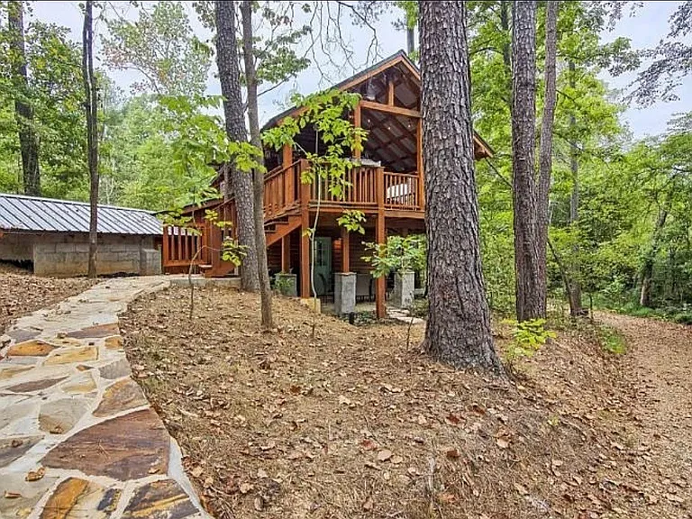 7364 Sugar Camp Hollow Rd — Photo 3