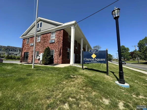 100 Sparta Ave, Newton, NJ 07860