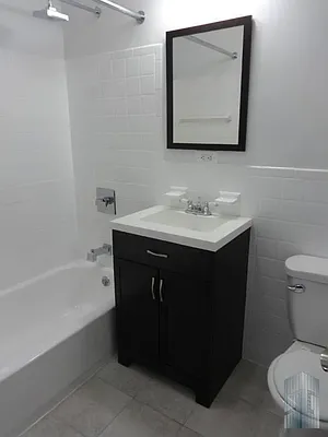 Rented by Skyline Group Real Estate | media 5