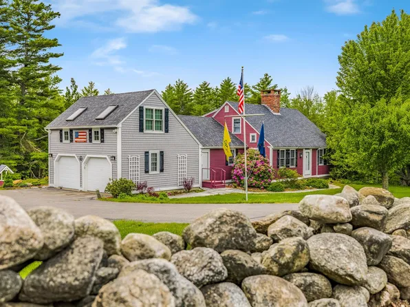 1667 King Hill Road, New London, NH 03257