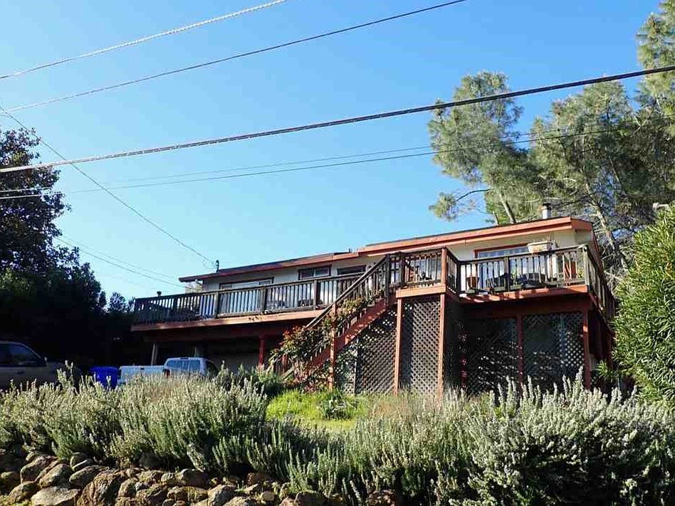2nd image of 4588 Hawaina Way