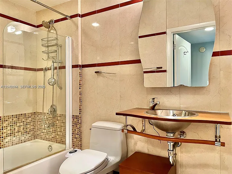 110 Washington Ave #1506 — Photo 7