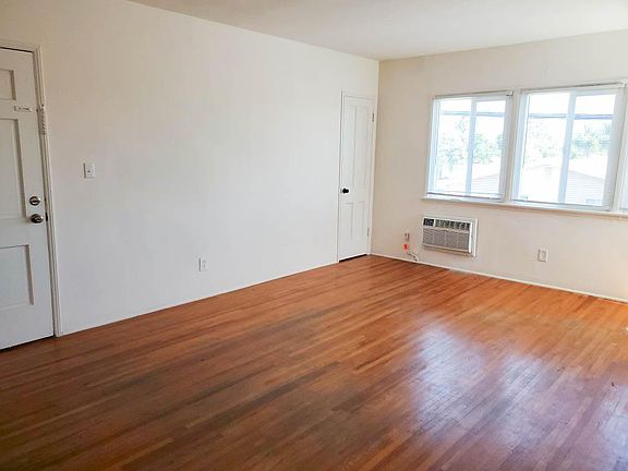 3rd image of 6057 Adams Ave