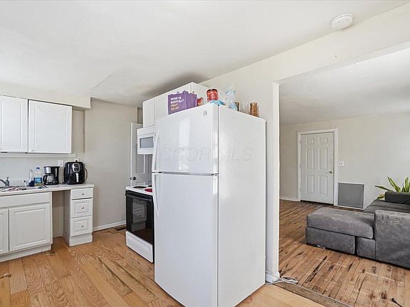 5th image of 1037-1039 S James Rd