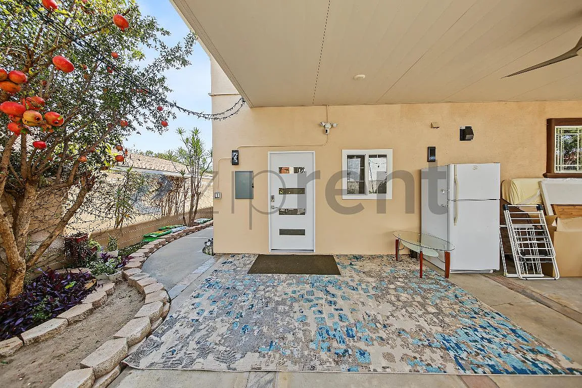 1 bed, 500 sqft, $2,500 — Photo 4