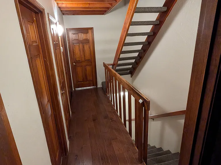 521 N Wc Riles St — Photo 4