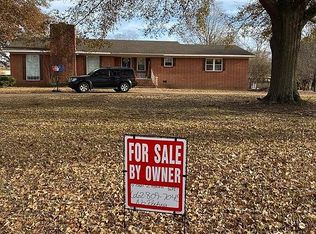 815 Mary Ave, Grenada, MS 38901