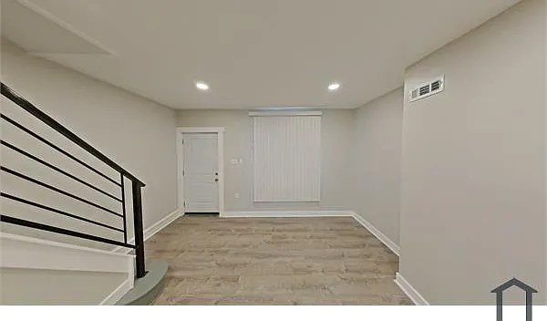 3 bed, $1,950 — Photo 2