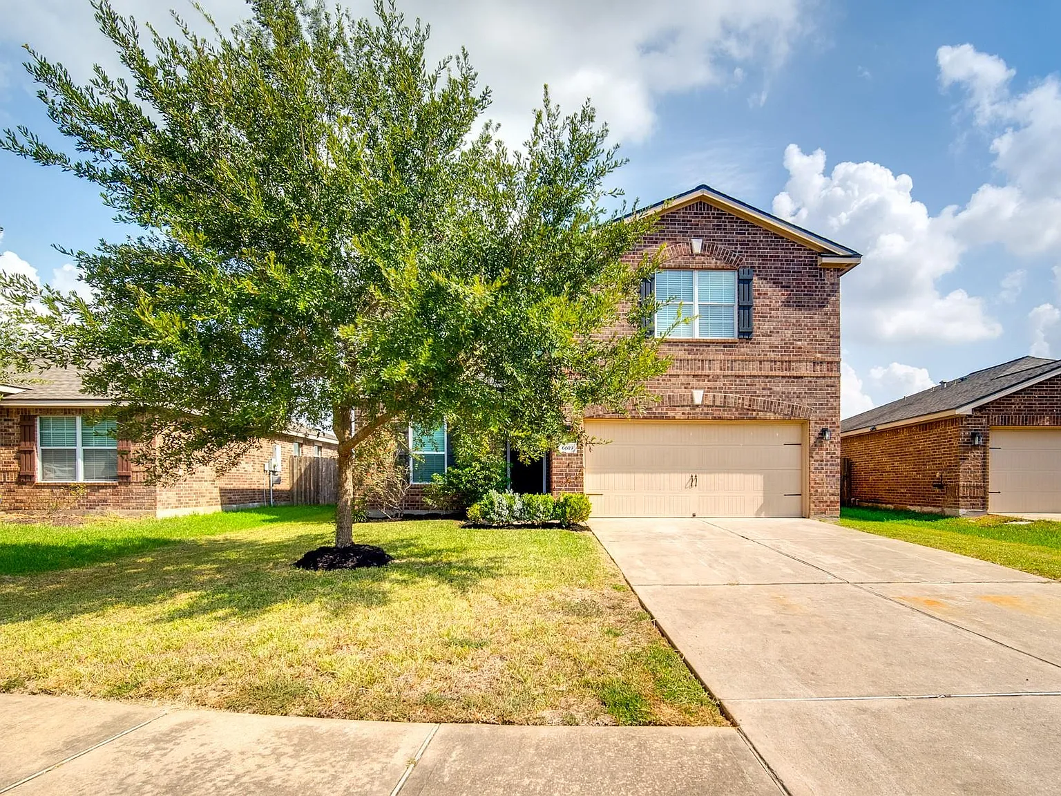 5 bed, 3.5 bath, 3068 sqft, $3,300 — Photo 1