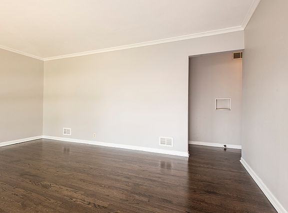 2nd image of 6823 W Crandall Ave