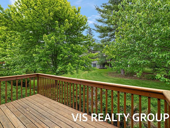 3rd image of 72 Skyline Cir NW