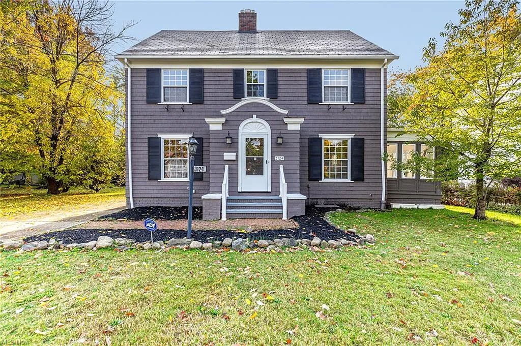 3124 Albion Rd photo 1