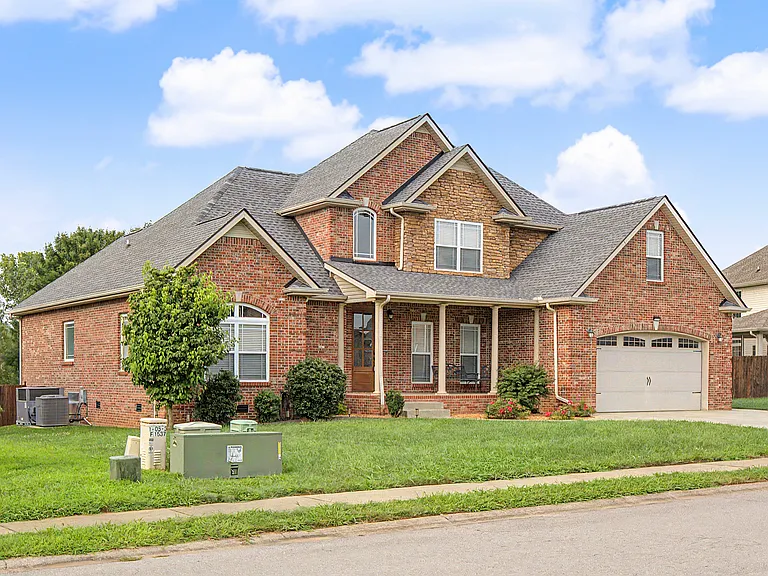 1537 Green Grove Way — Photo 2