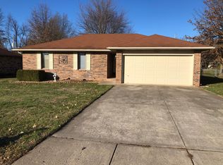1141 W Lindberg St, Springfield, MO 65807