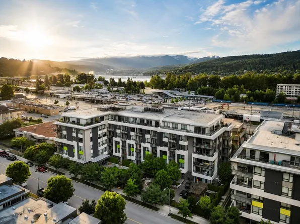 3018 Saint George St #605, Pt Moody, BC V3H 0L4