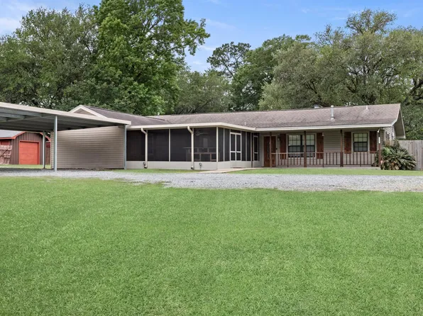 223 Baker Ave, Bridge City, TX 77611