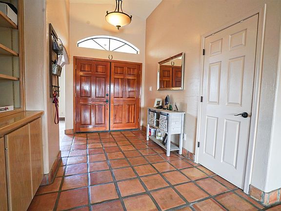 3rd image of 6661 E Telegraph St