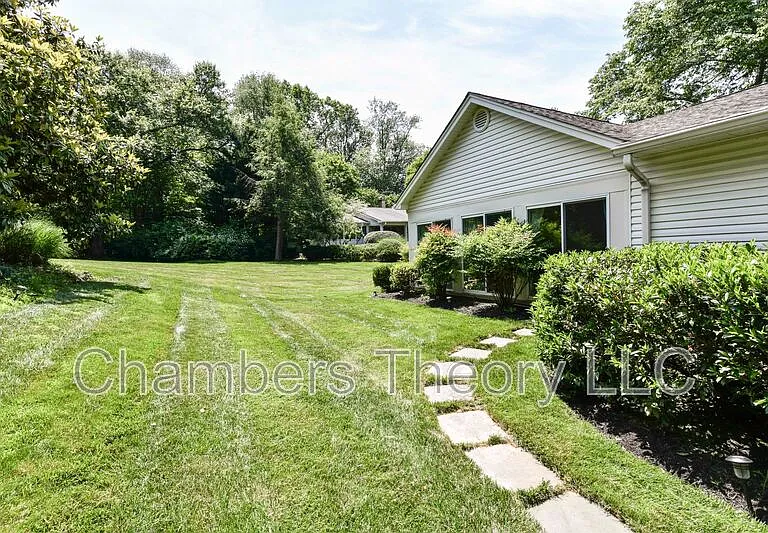 1427 Claves Ct — Photo 40