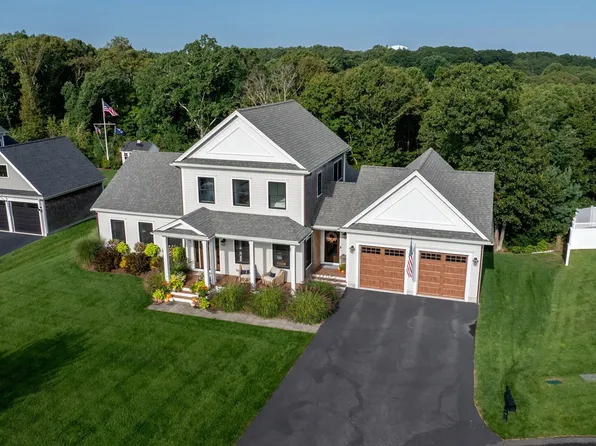 41 Bramhall Ln, Plymouth, MA 02360
