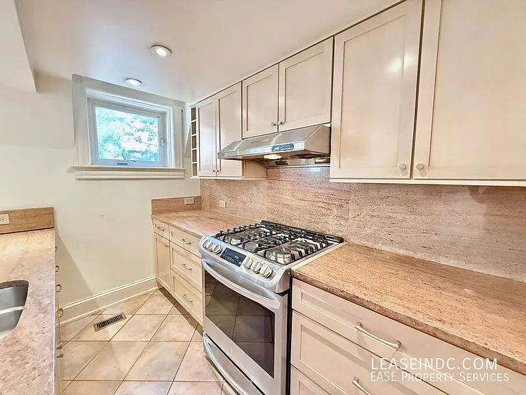1770 Church St NW #A — Photo 15