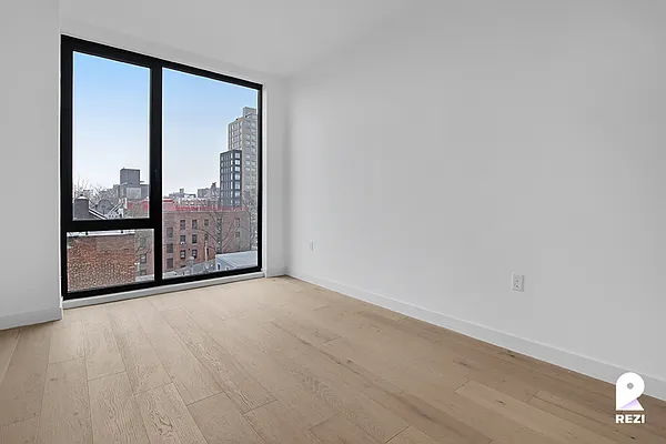 Rented by REZI | media 5