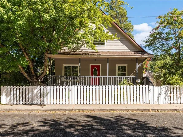 420 Oak St, Grass Valley, CA 95945