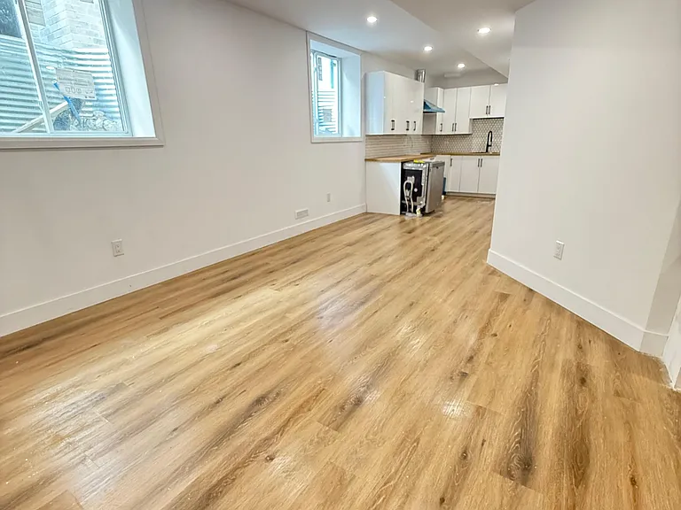 2595 Bateman Trl — Photo 3