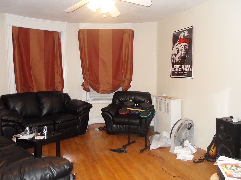 2nd image of 1238 Beacon St #4