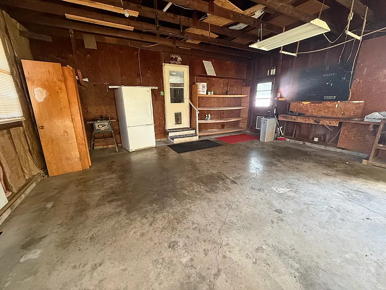 4054 N State Rd — Photo 9