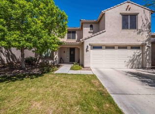 634 W Desert Hills Dr, San Tan Valley, AZ 85143