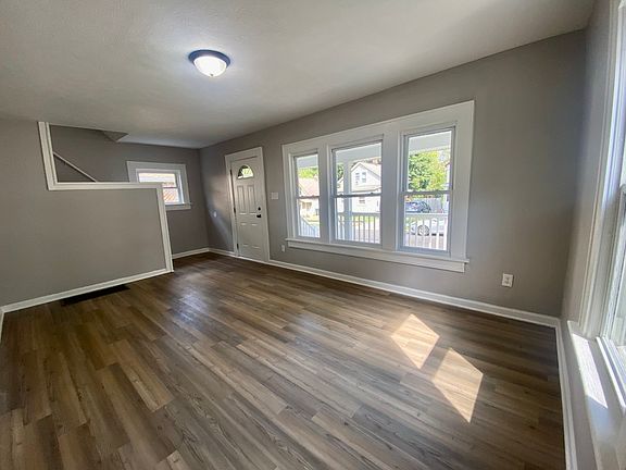 5th image of 1062 Pitkin Ave