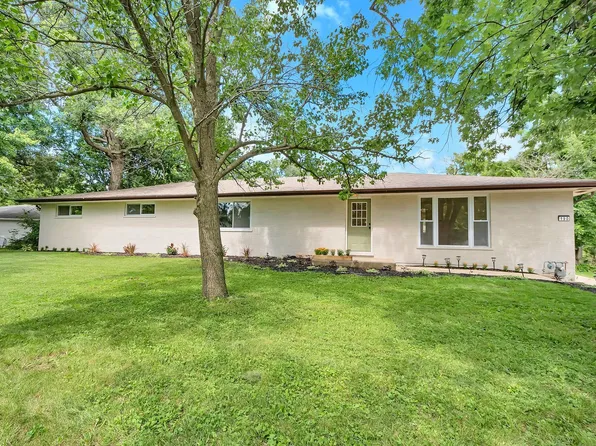 190 Pottawatomie Ln, New Lenox, IL 60451