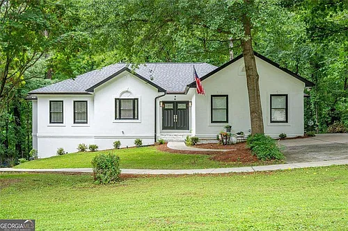 3924 Ashford Dunwoody Rd NE Photo 1