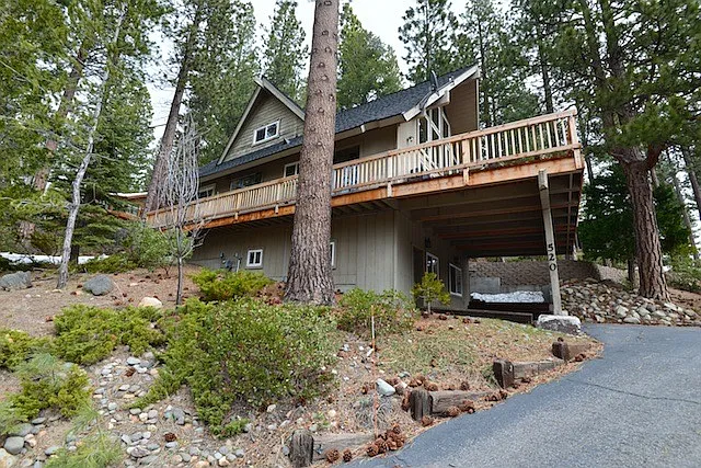520 Sugarpine Dr photo 1