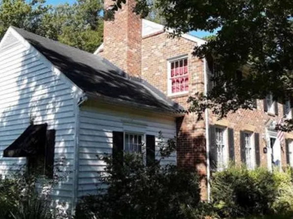 9211 Redbridge Rd, North Chesterfield, VA 23236