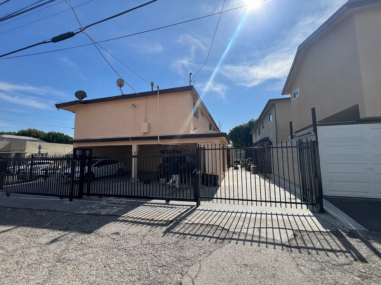 1 bed, 650 sqft, $2,050 — Photo 3