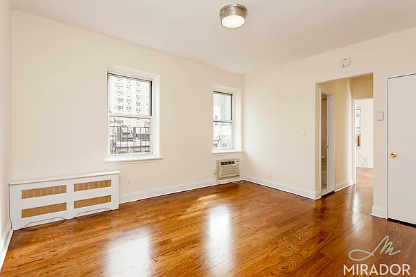Rented by Mirador Real Estate | media 1